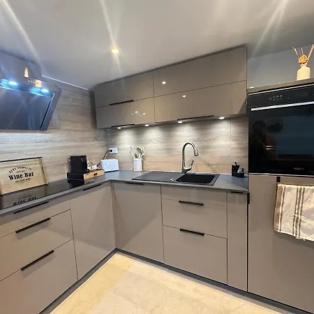 Superbe 2p Terrasse Proche à 2 Min Saint-Raphaël