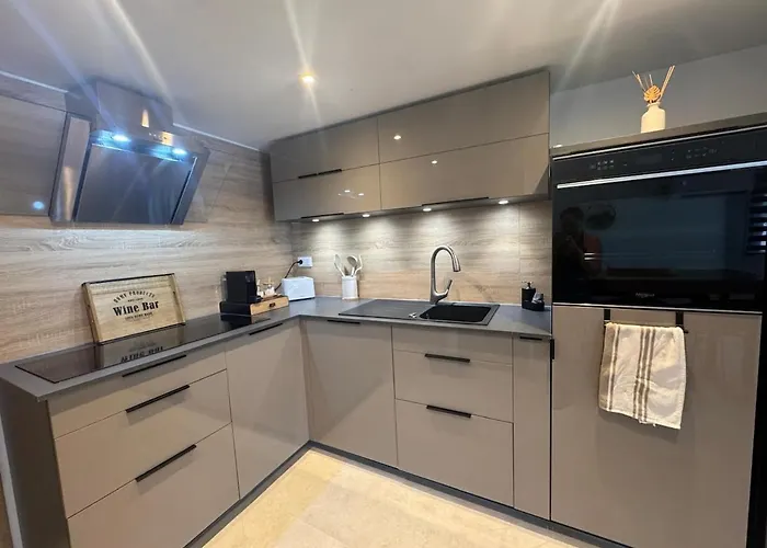 Superbe 2p Terrasse Proche A 2 Min Saint-Raphaël